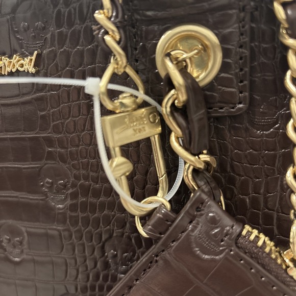 Betsey Johnson • Purse Oversized Skull Embossed Tote Bag & pouch chocolate Brown - Picture 3 of 15
